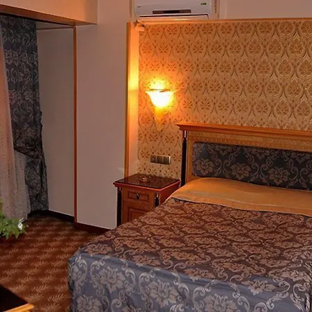 호텔 Grand Hisar 3*
